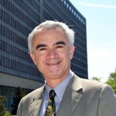 Imagen de perfil José M. Salazar-Xirinachs